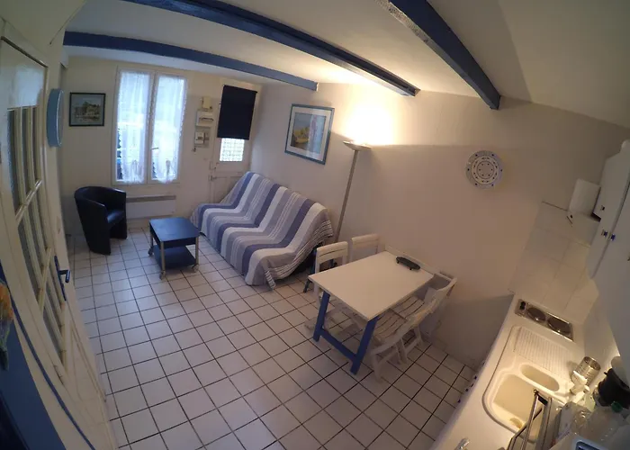 Maison De Pecheurs En Centre